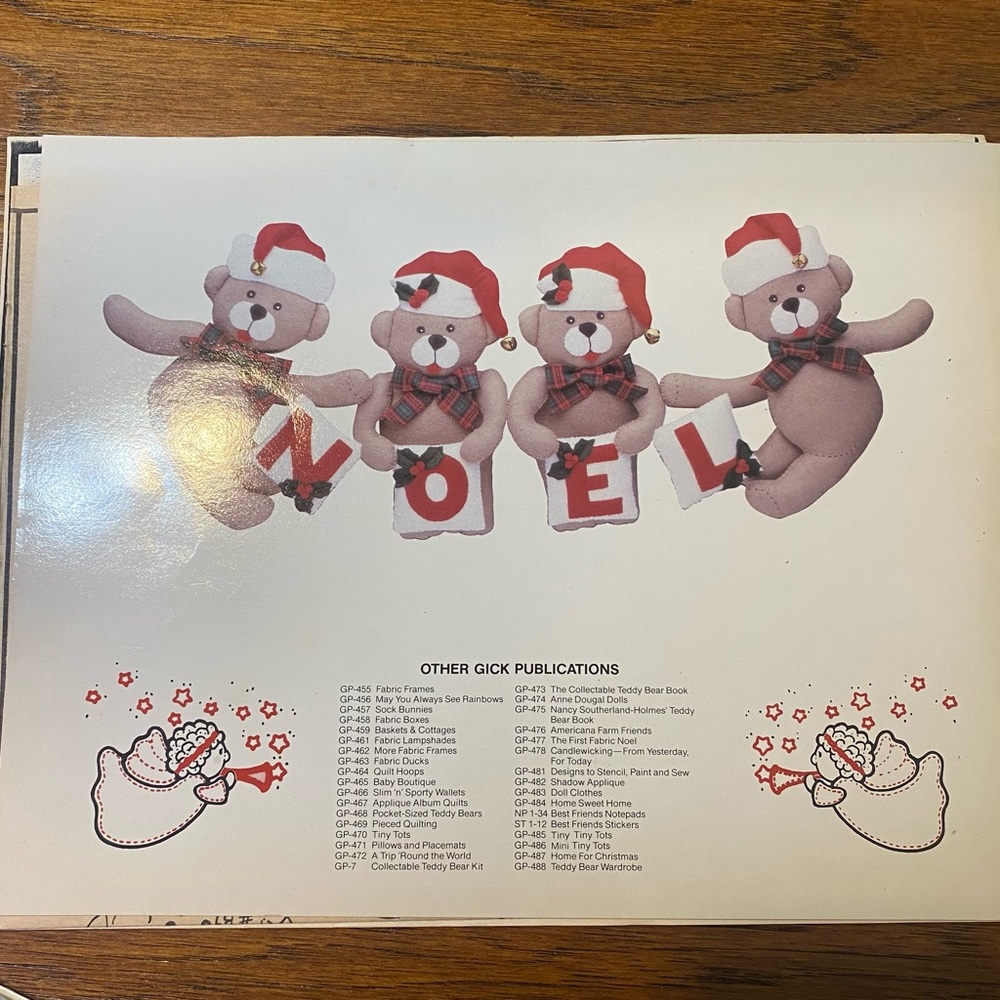 Vintage Craft Pattern Book Collection - Picture 11 of 12